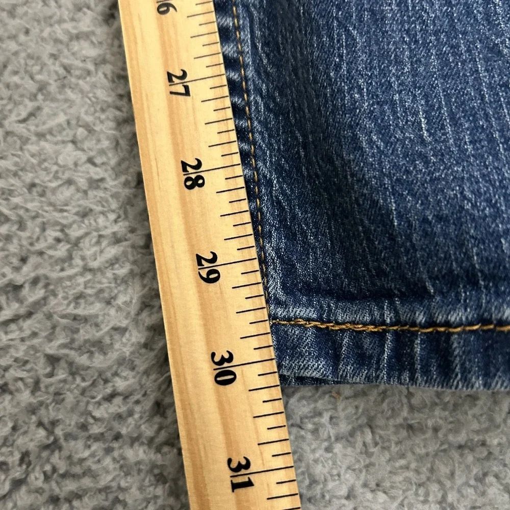 Levis Jeans Mens 33x30 Blue Denim 502 Tapered American Stretch Medium Wash Adult